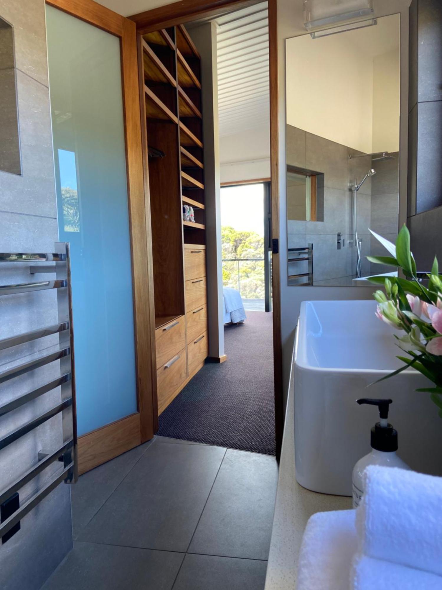 La Bodega Waiheke Island Hotel Surfdale Exterior photo