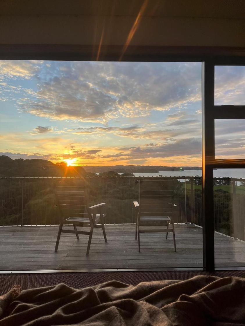 La Bodega Waiheke Island Hotel Surfdale Exterior photo