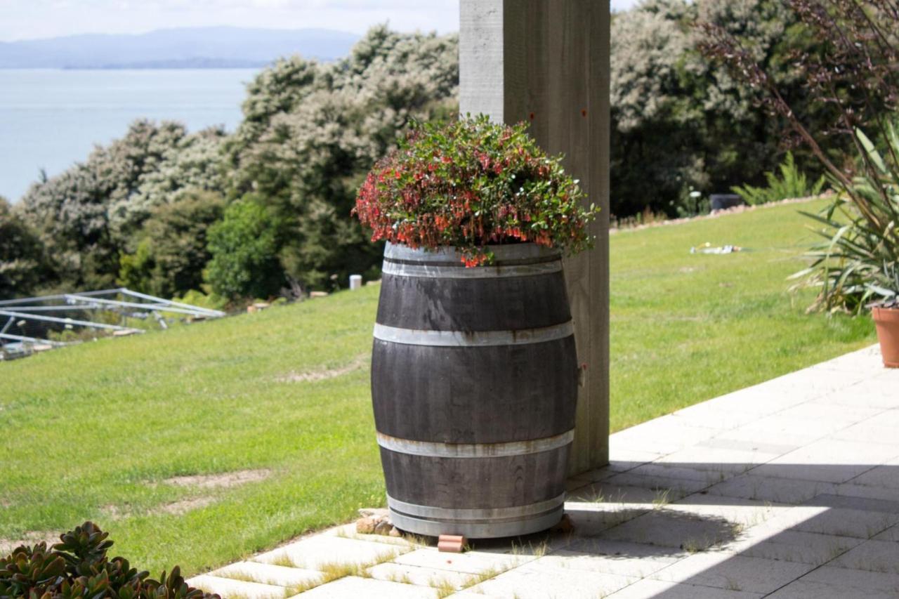 La Bodega Waiheke Island Hotel Surfdale Exterior photo